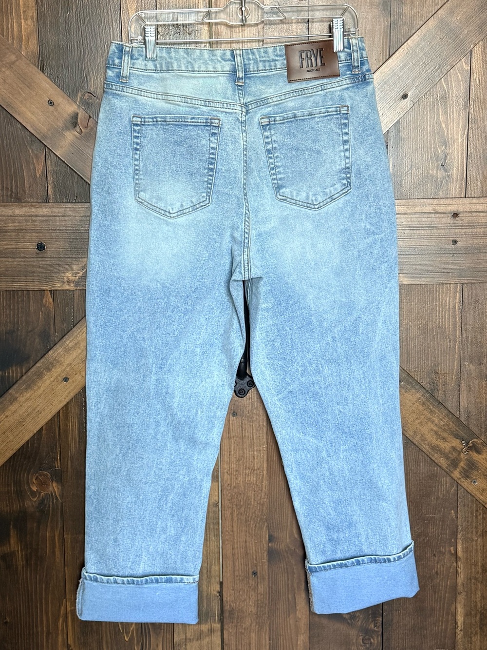 Frye Women's High-Rise Cuffed Crop Jean Light Blue Stevie Wash Size 8 - Picture 6 of 15